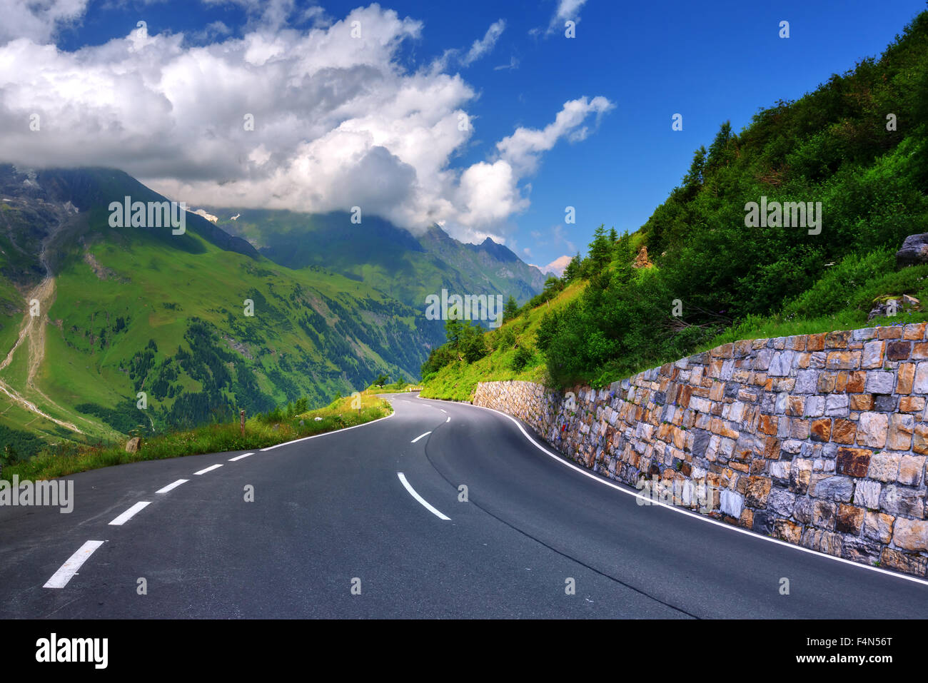 Herrliche Aussicht auf Alpenpass, Schweiz, Europa. Stockfoto