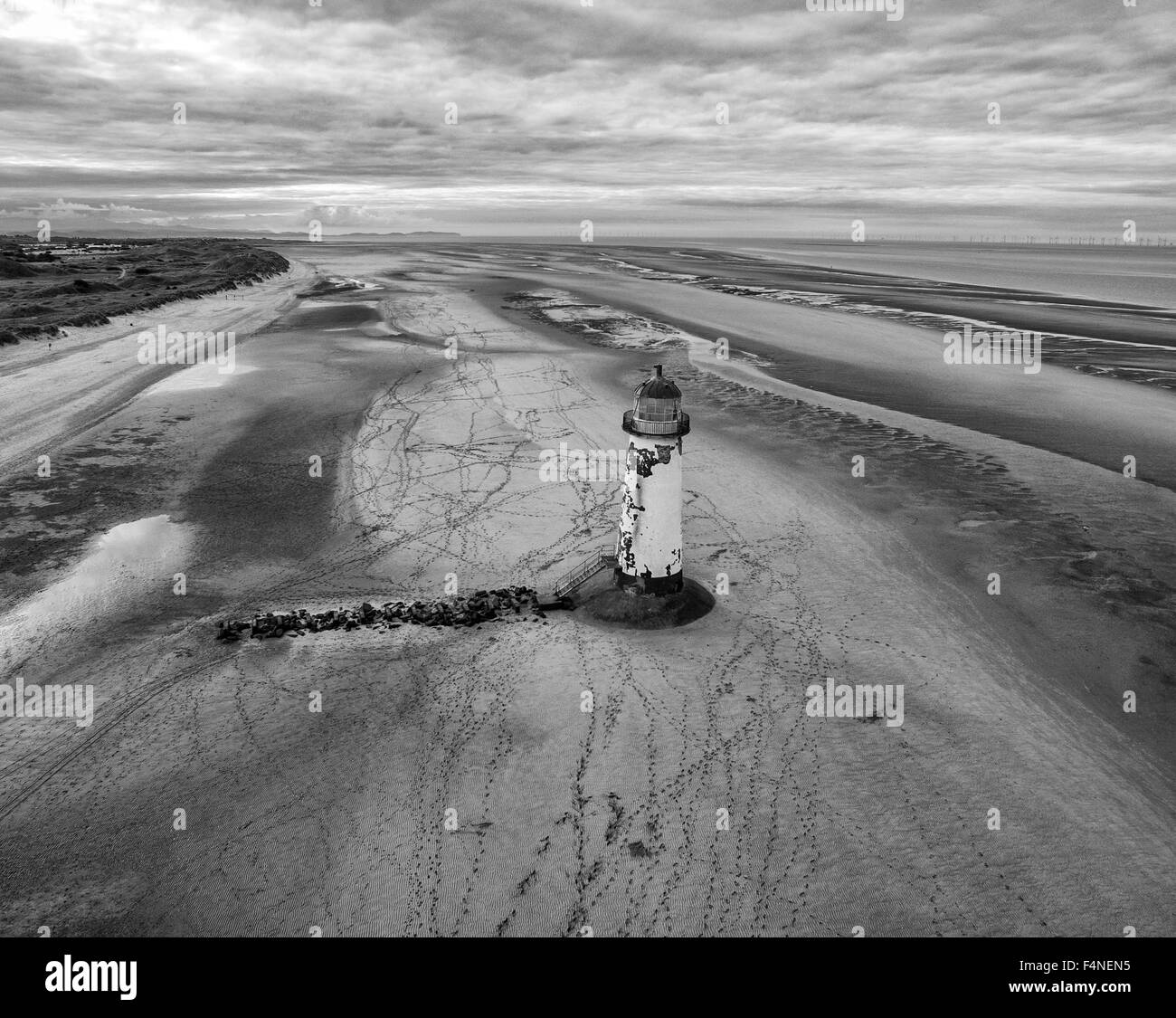 Verlassenen Leuchtturm bei Ebbe Stockfoto