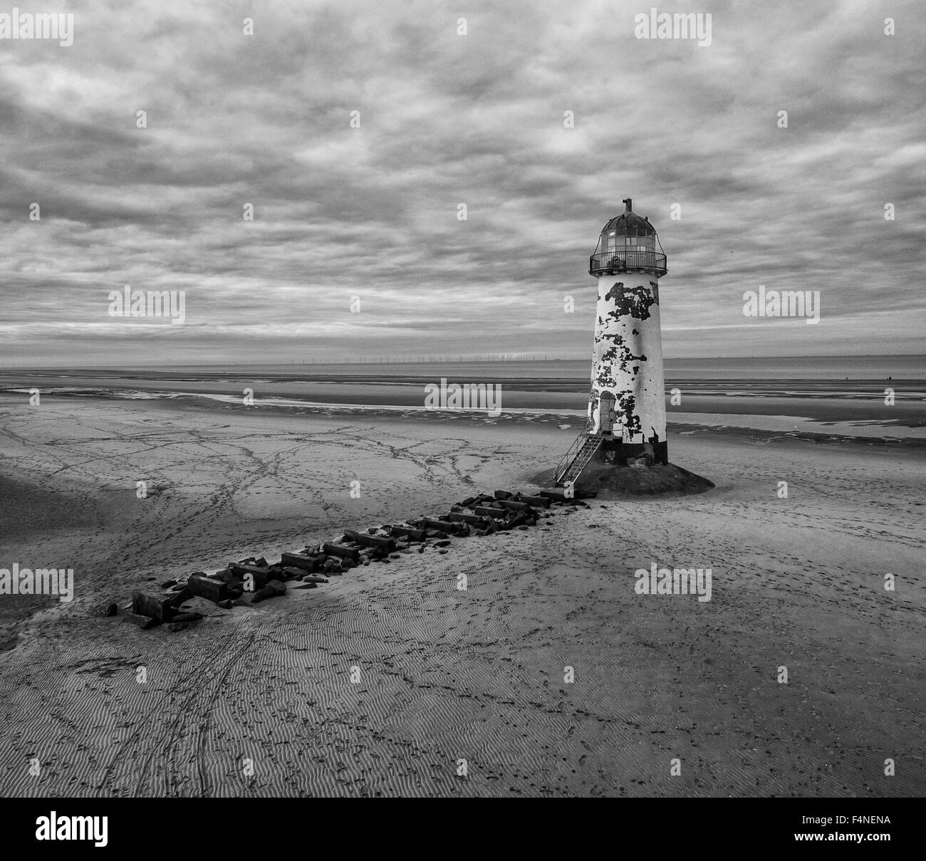 Verlassenen Leuchtturm bei Ebbe Stockfoto