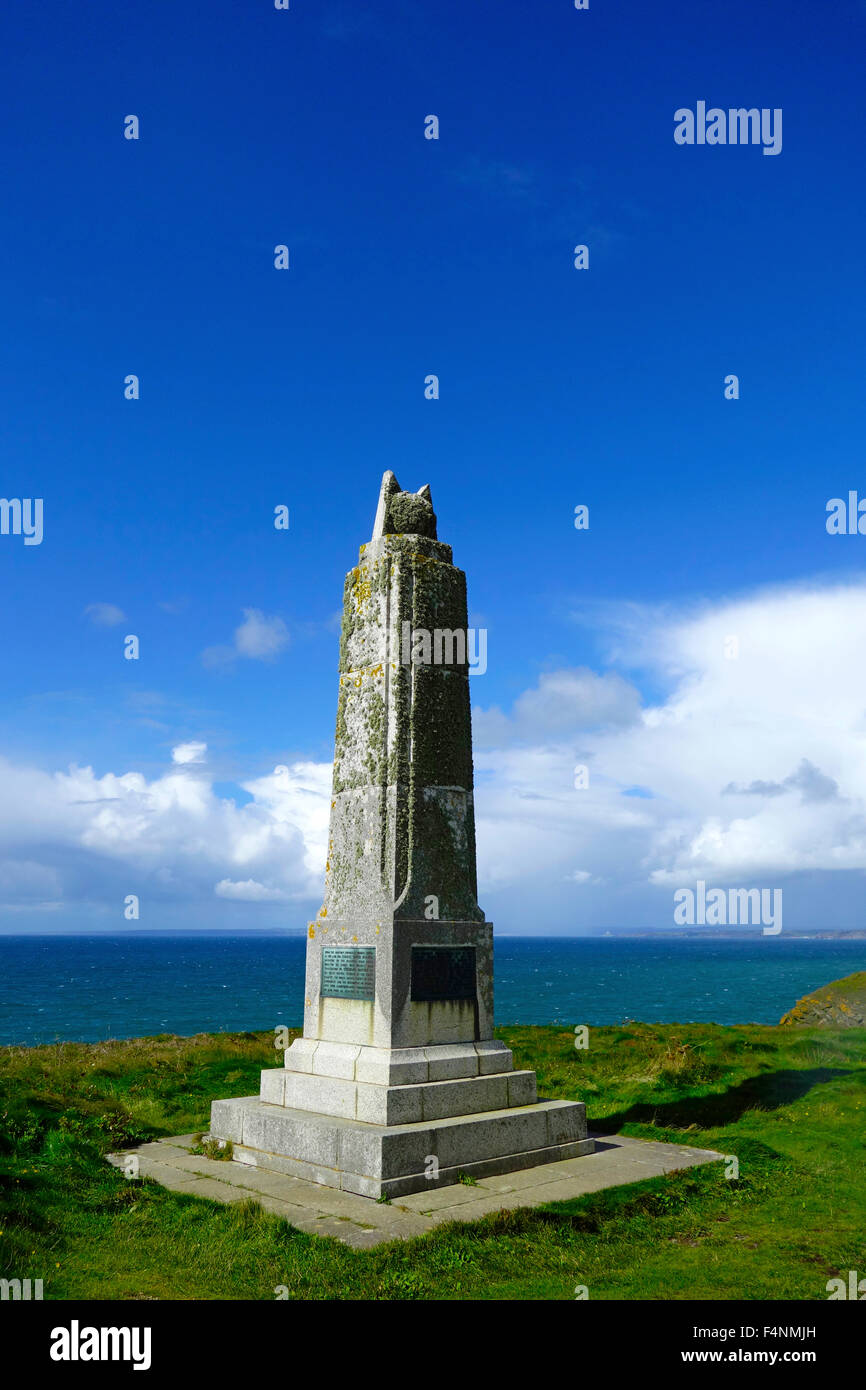 Marconi Denkmal, Poldhu, Nr Mullion, Halbinsel Lizard, Cornwall, England, UK Stockfoto