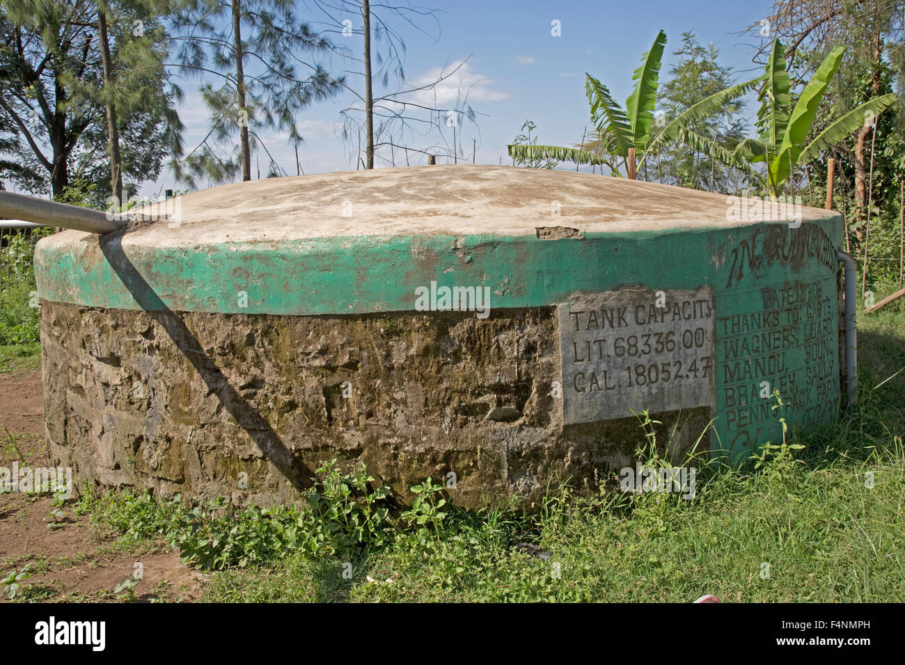 Regenwasser-Lagertanks Naobibi Environmental Conservation Centre in der Nähe von Elsamere Rift Valley Kenia Stockfoto