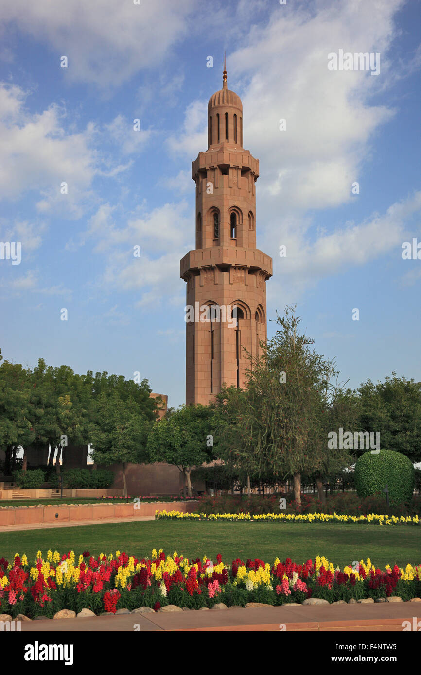 Die große Sultan-Qabus-Moschee in Maskat ist die Hauptmoschee in Oman. Sie gilt als eines der wichtigsten Gebäude des c Stockfoto