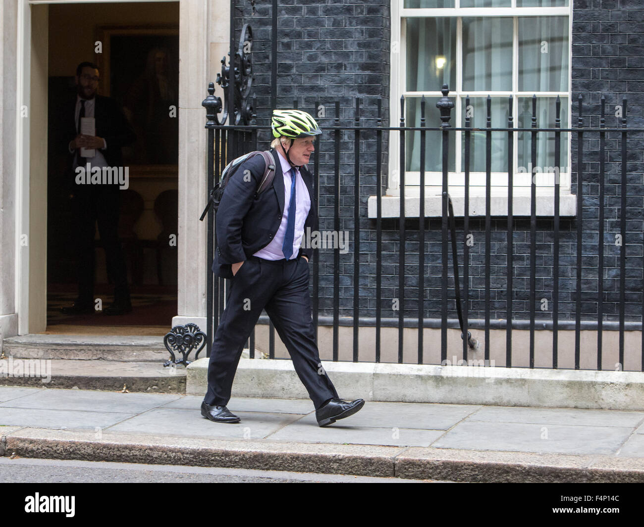 Boris Johnson, Bürgermeister von London, verlässt nach dem Besuch einer Kabinettssitzung Nummer 10 Downing street Stockfoto