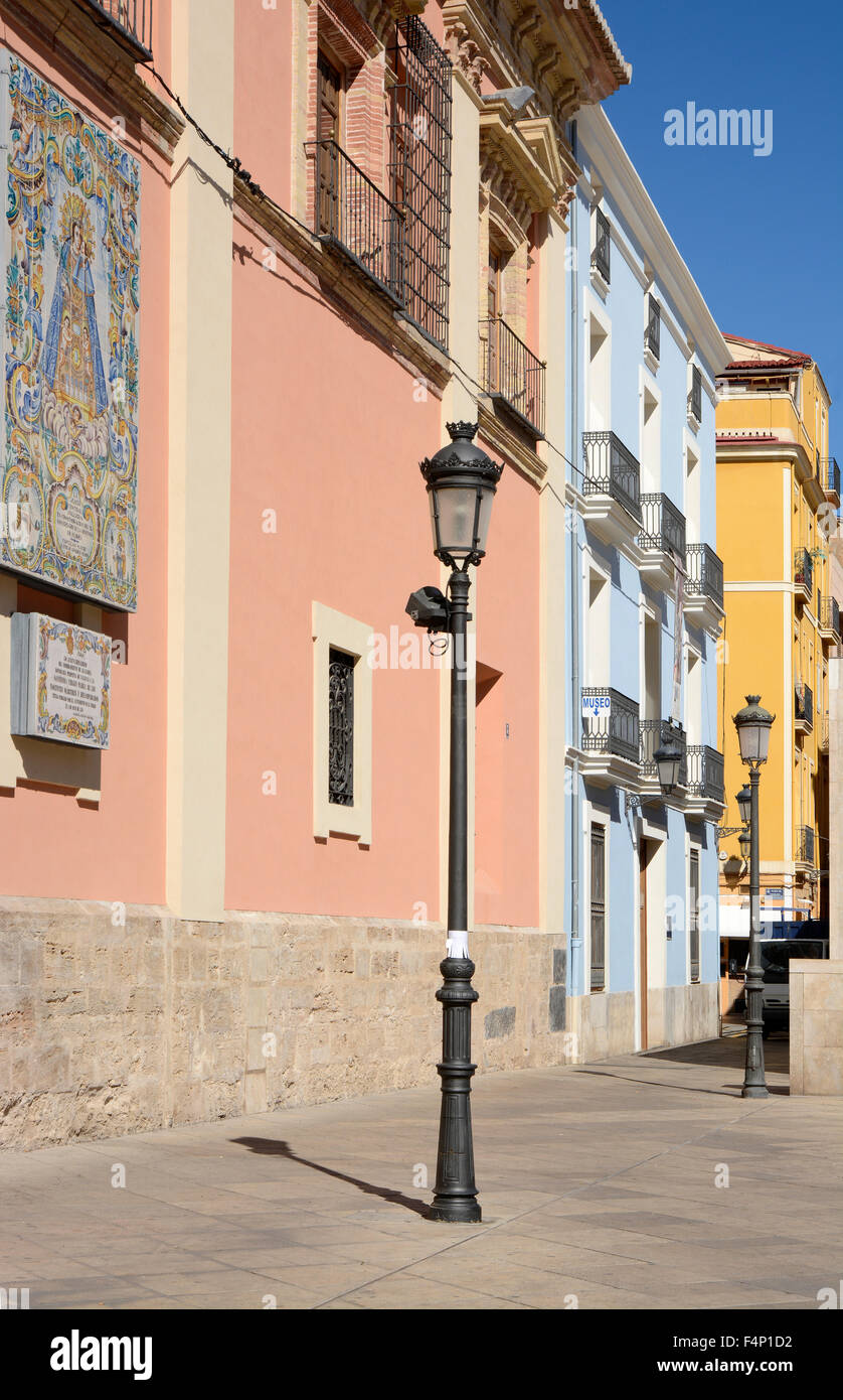 Urban Street in der alten Stadt von Valencia. Spanien. Calle De La Leña Stockfoto