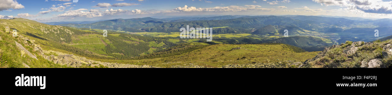 Malerische Panorama der Berge Nizke Tatry in Slowakei Stockfoto