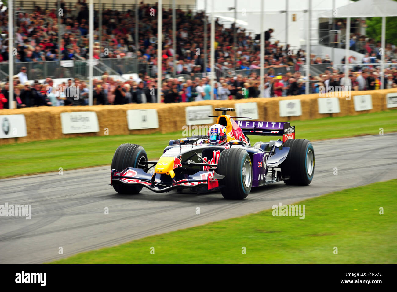 Die 2005 Red Bull Cosworth RB1 auf dem Goodwood Festival of Speed im Vereinigten Königreich. Stockfoto