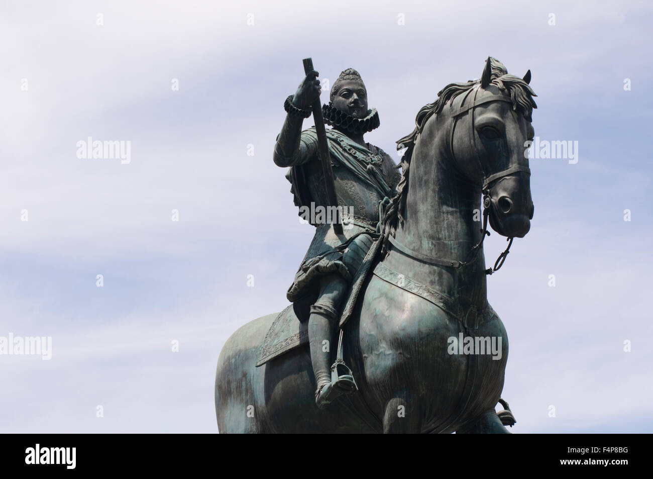 Spanien, Madrid, Plaza Mayor, Statue von König Felipe III Stockfoto