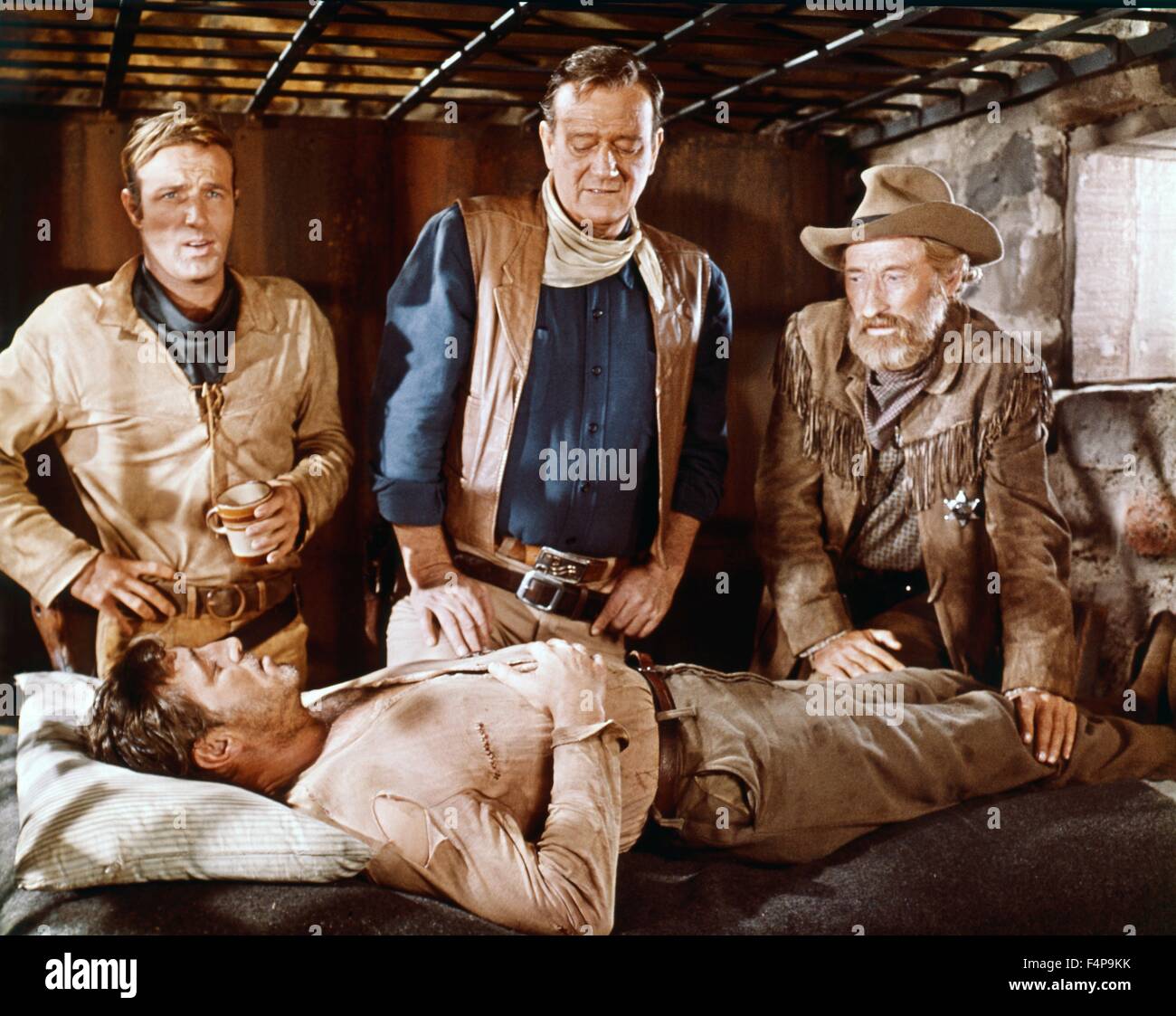 John Wayne, James Caan, Robert Mitchum, Arthur Hunnicutt / El Dorado