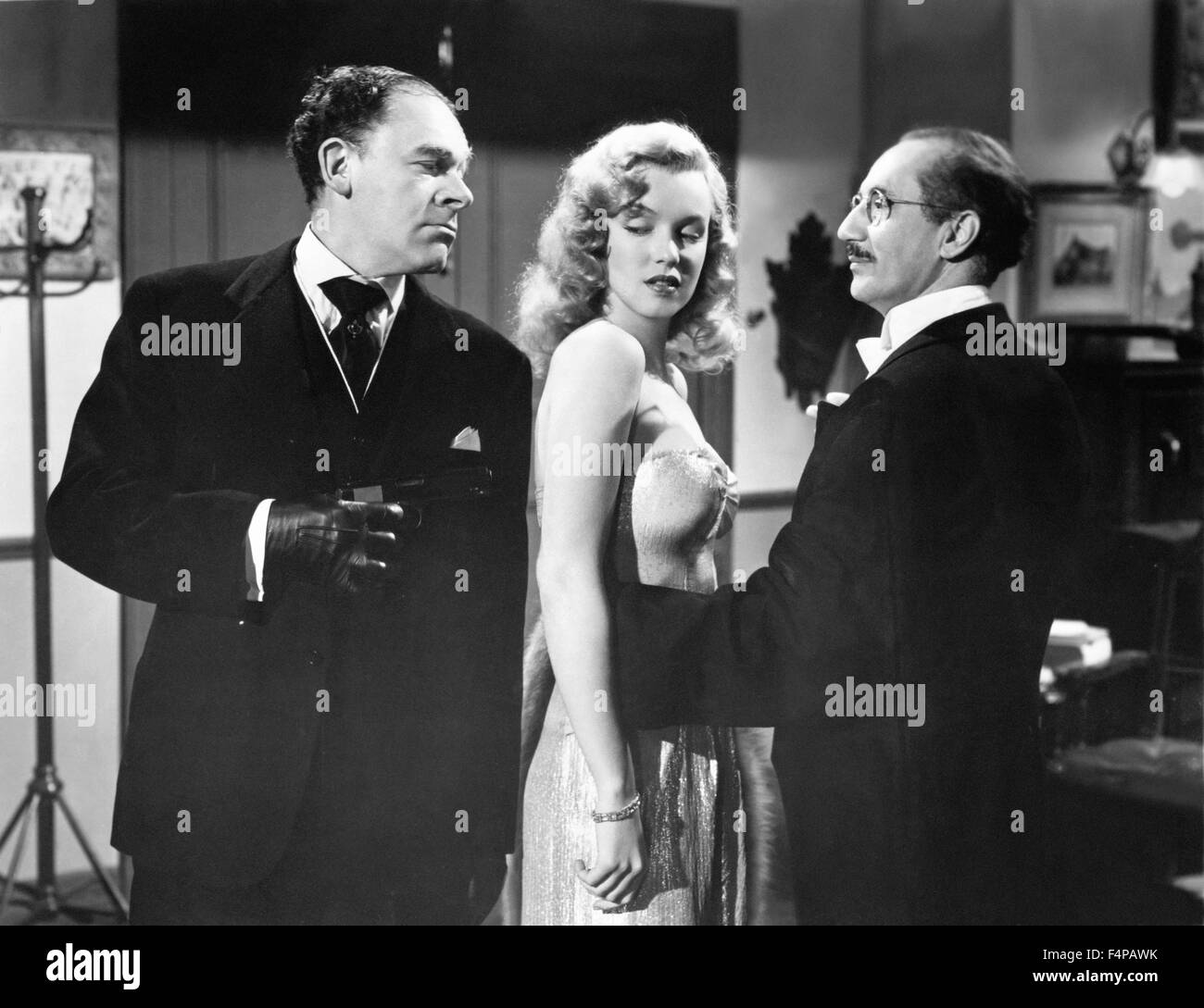 Marilyn Monroe, Groucho Marx / Liebe glücklich 1949 unter der Regie von David Miller Stockfoto