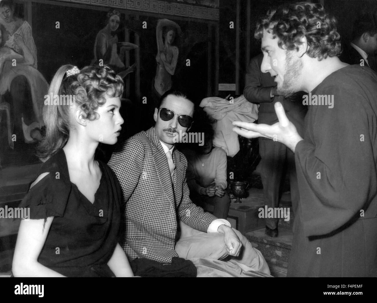 Brigitte Bardot und Alberto Sordi / Neros Wochenende / 1956 unter der Regie von Steno Stockfoto