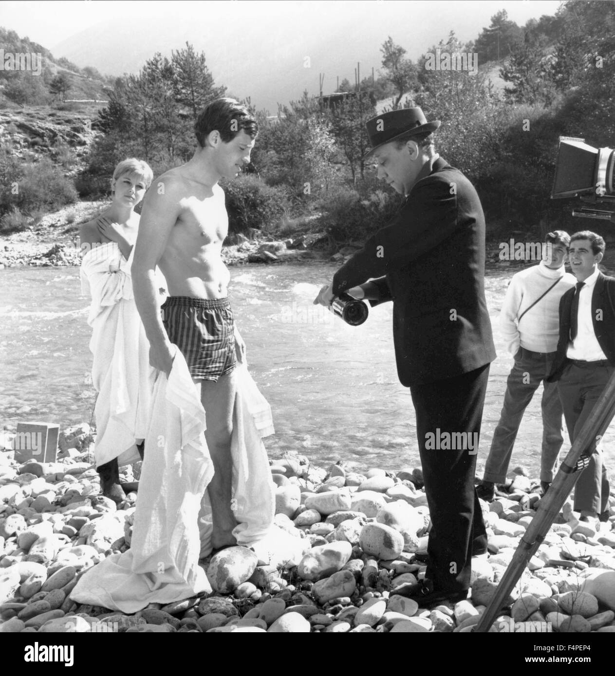 Stefania Sandrelli und J.P.Belmondo mit Jean Pierre Melville (Regie) am