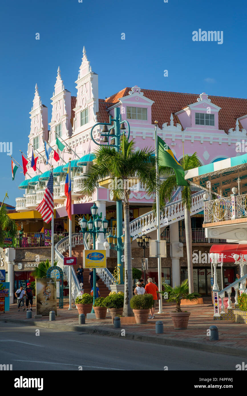 Royal Plaza Einkaufszentrum entlang der Hauptstraße, Oranjestad, Aruba, West Indies Stockfoto