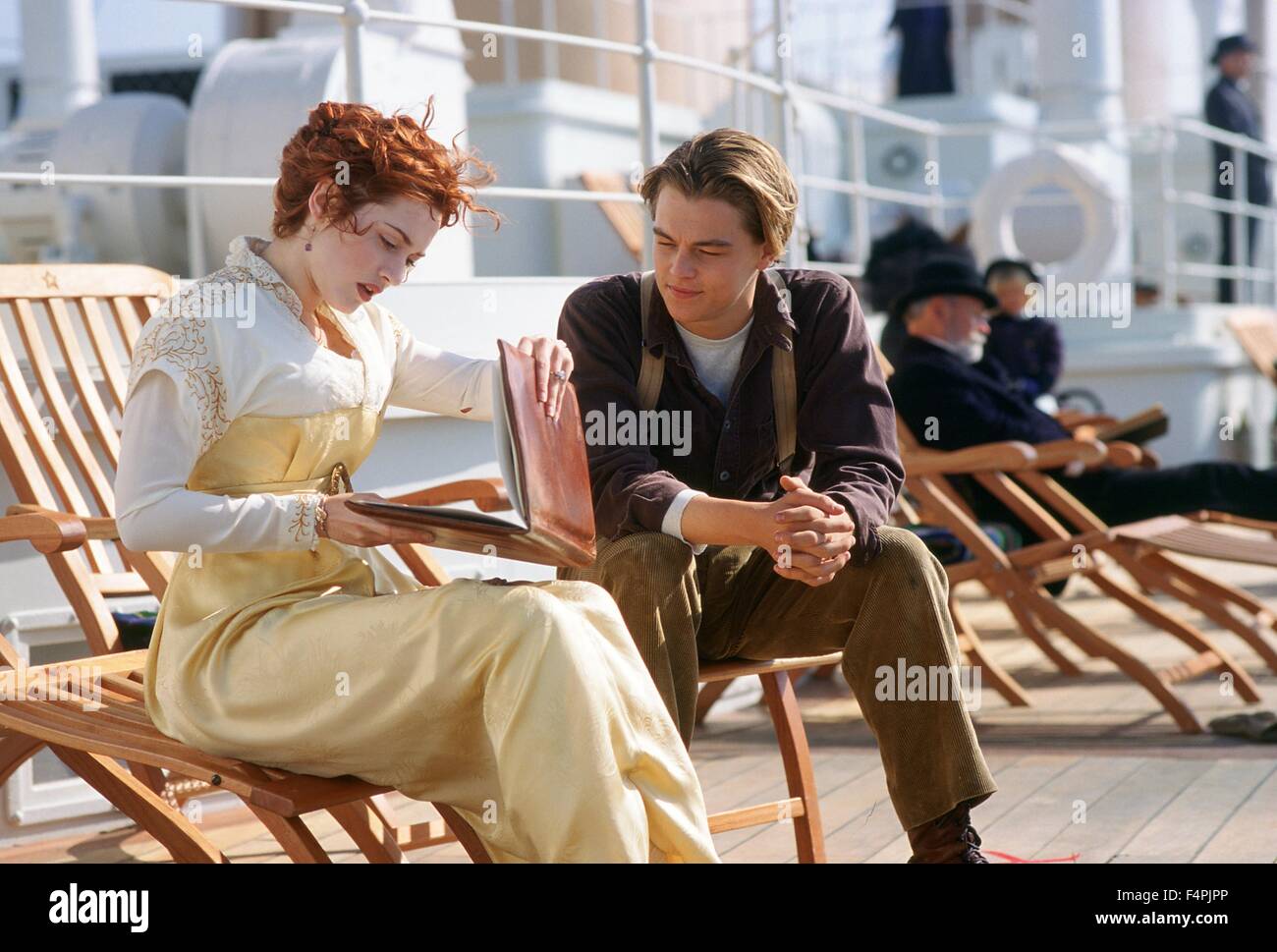 Kate Winslet und Leonardo DiCaprio / Titanic / 1997 unter der Regie von James Cameron [zwanzigsten Jahrhundert Fox Pictures] Stockfoto