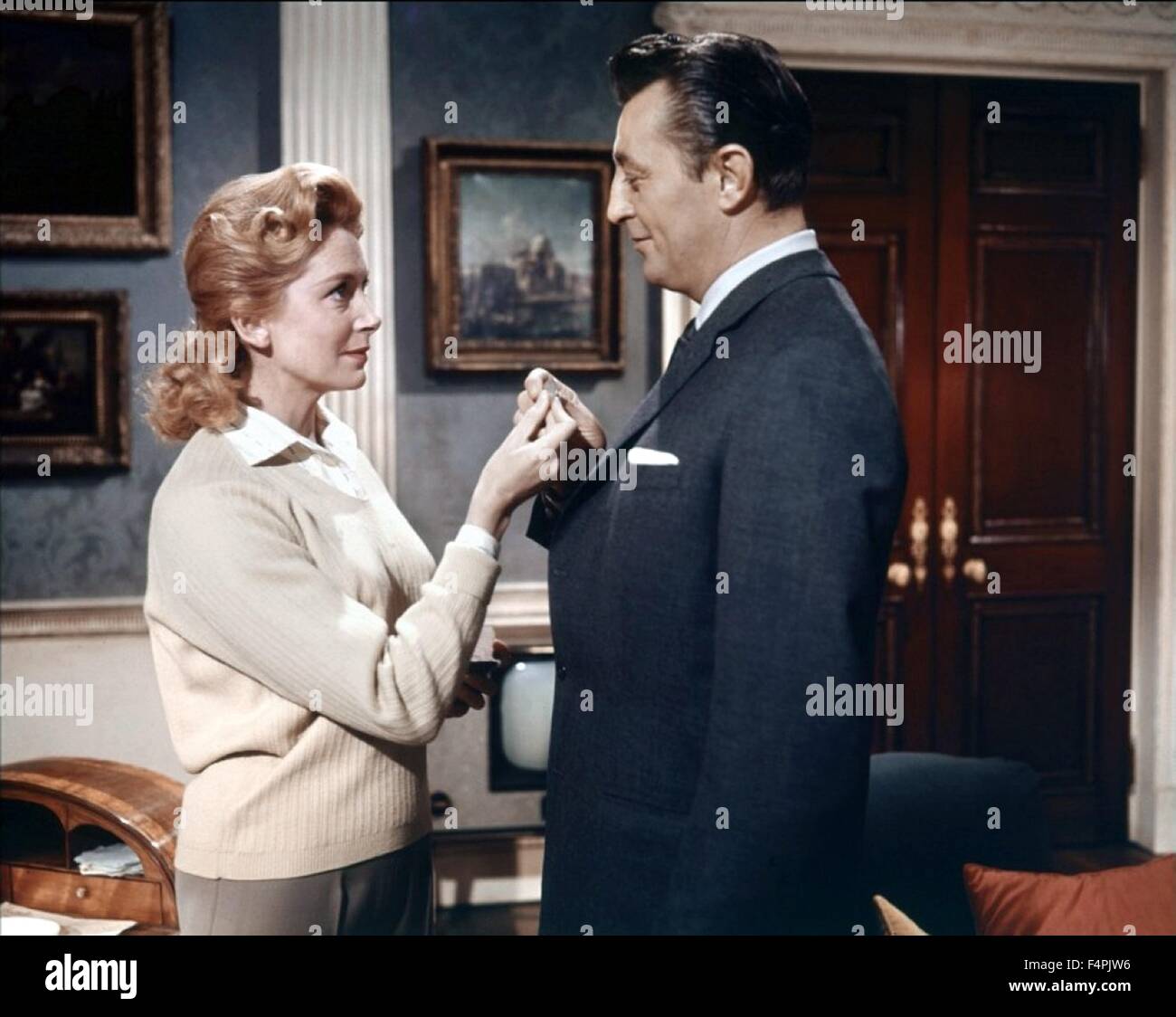 Deborah Kerr und Robert Mitchum / The Grass Is Greener / 1960 unter der Regie von Stanley Donen [Universal Pictures] Stockfoto