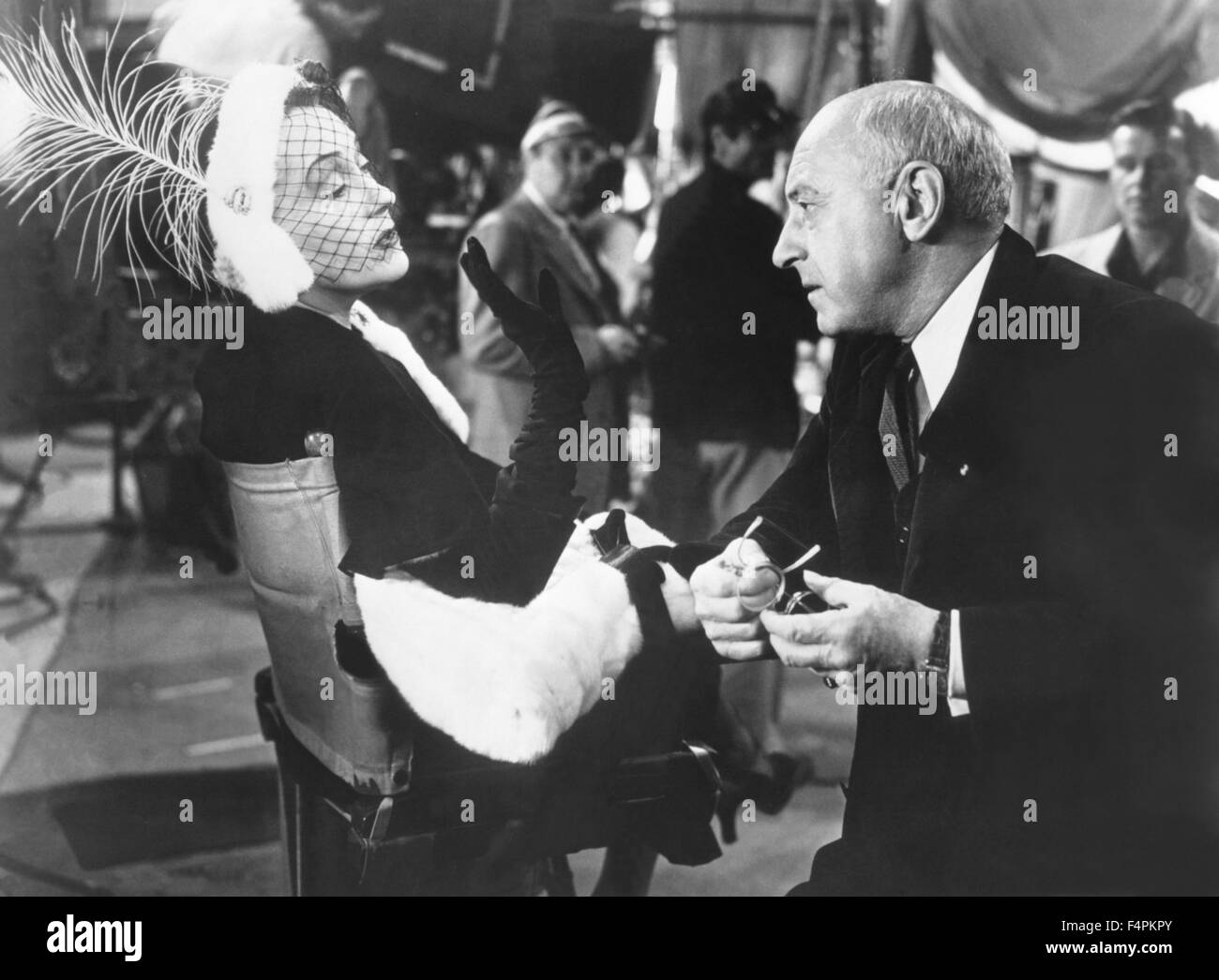 Gloria Swanson und DeMille / Sunset Boulevard / 1950 unter der Regie von Billy Wilder [Paramount Pictures] Stockfoto