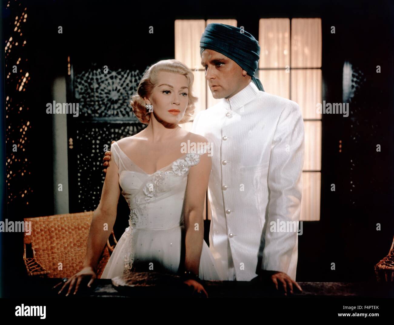 Richard Burton und Lana Turner / The Rains von Ranchipur / 1955 unter der Regie von Jean Negulesco [zwanzigsten Jahrhundert Fox Film Corpo] Stockfoto