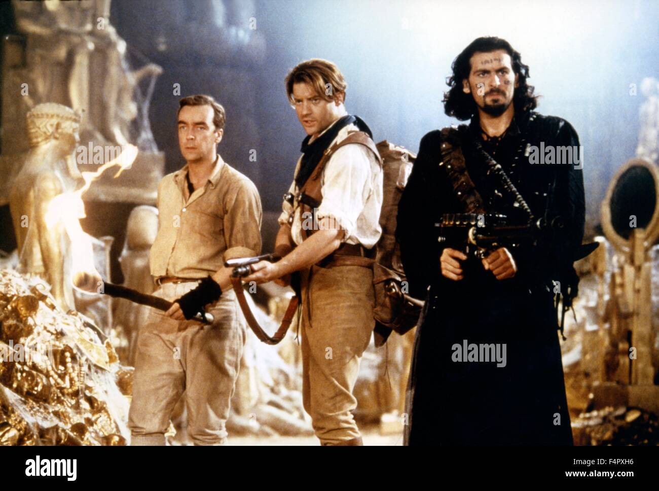 John Hannah, Brendan Fraser und Oded Fehr / die Mumie / 1999 / unter der Regie von Stephen