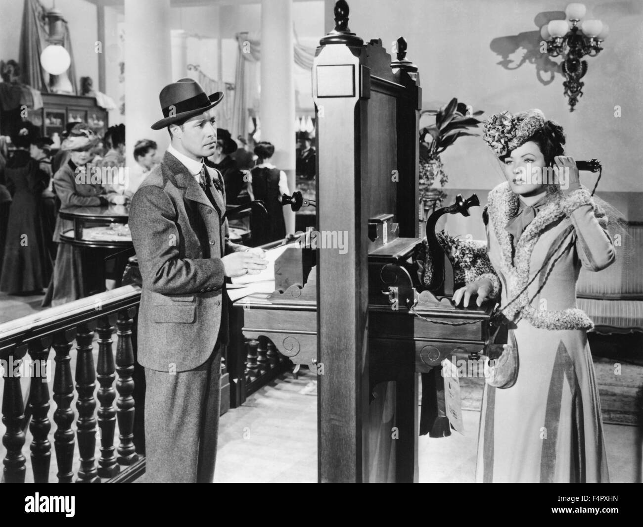 Don Ameche und Gene Tierney / Heaven Can Wait / 1943 / unter der Regie von Ernst Lubitsch / [zwanzigsten Jahrhundert Fox Film Corpo] Stockfoto