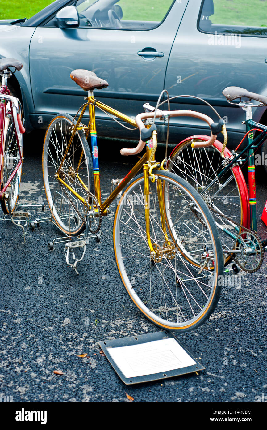 Jack Taylor Gold Fahrrad Stockfoto