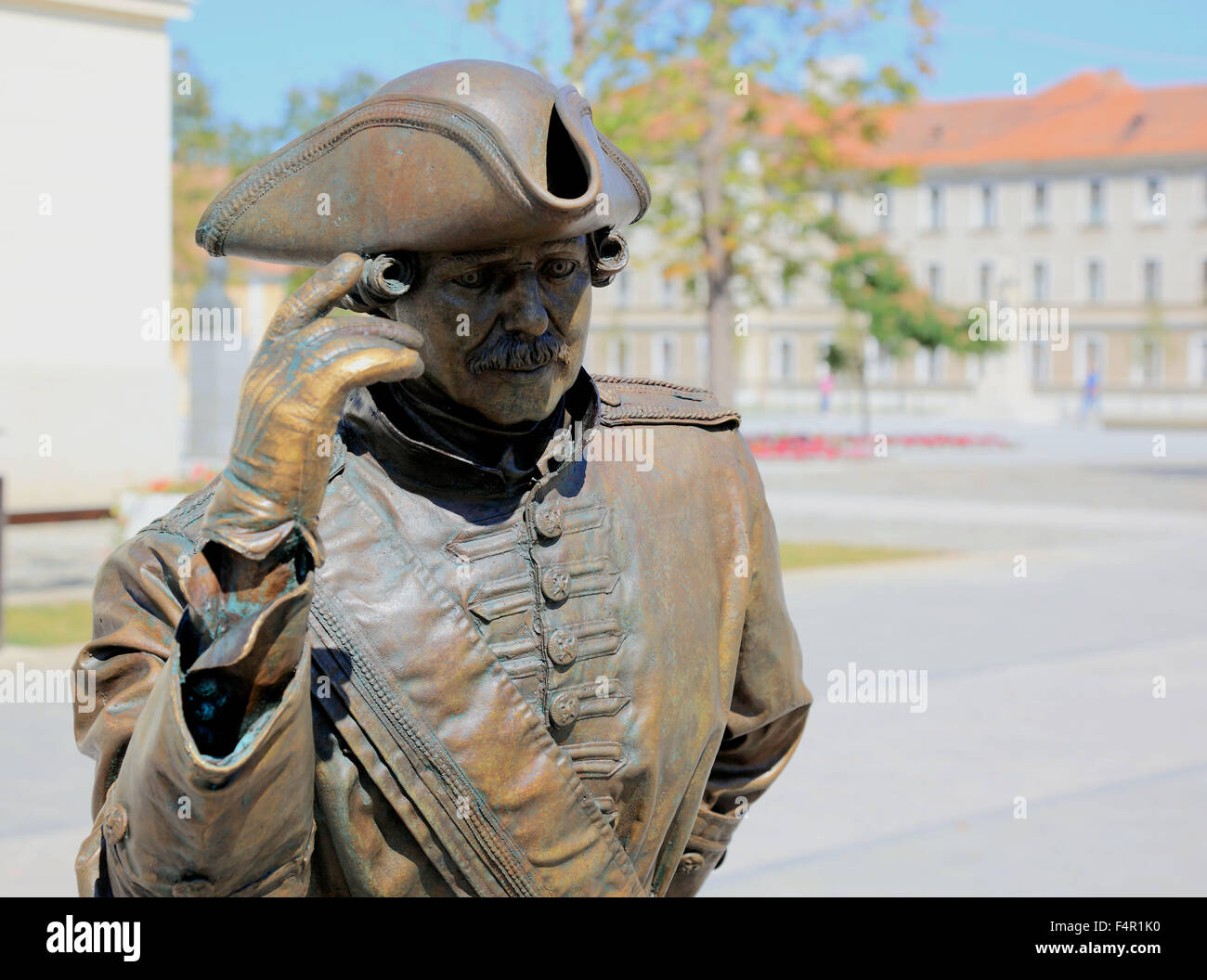 Bronze-Figur in der historischen Festung von Alba Iulia, Balgrad, Siebenbürgen, Rumänien. Stockfoto
