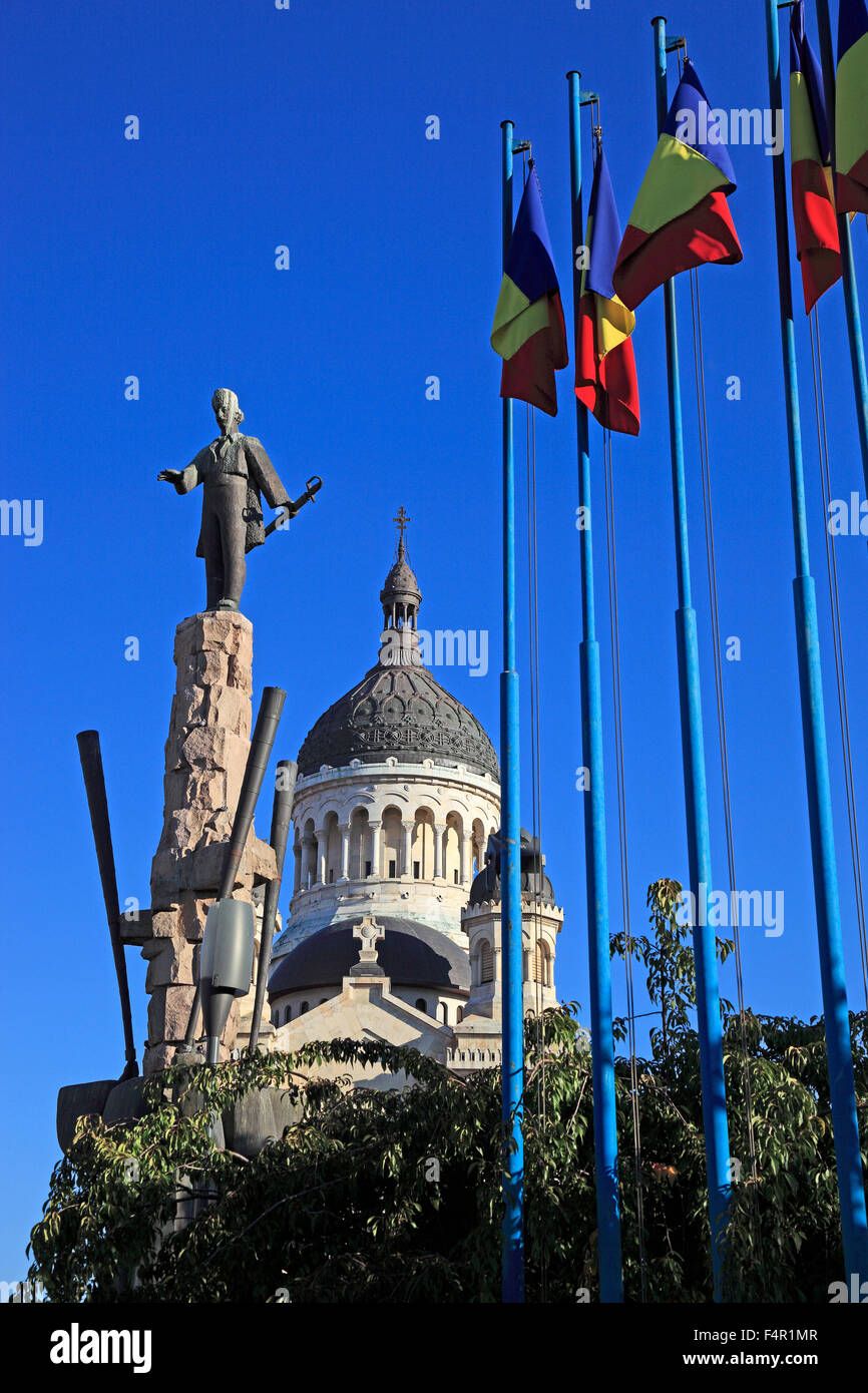 Avram Iancu Statue und orthodoxe Kathedrale am Piata Avram Iancu in Klausenburg, Siebenbürgen, Rumänien, Stockfoto