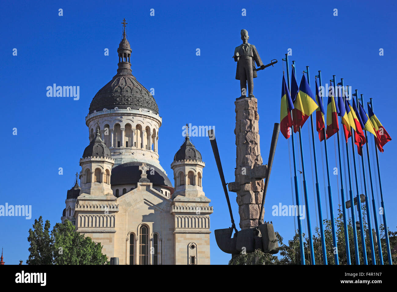 Avram Iancu Statue und orthodoxe Kathedrale am Piata Avram Iancu in Klausenburg, Siebenbürgen, Rumänien Stockfoto