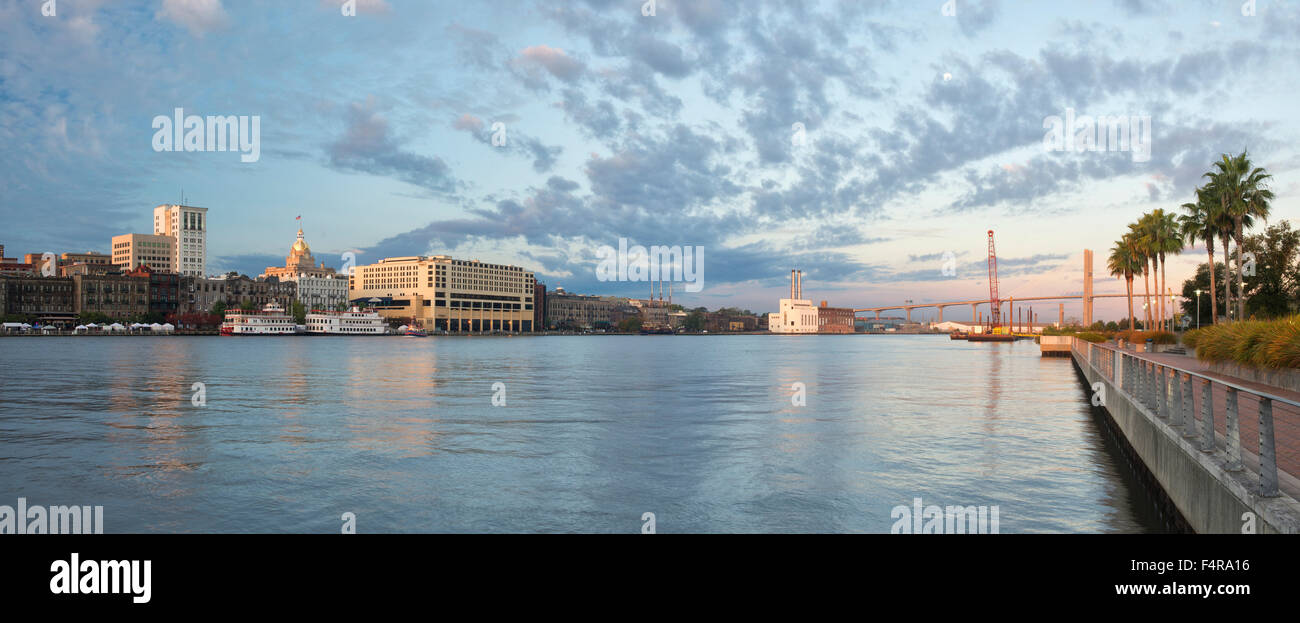 USA, USA, Amerika, Deutschland, Süd, Savannah, Fluss, Panorama, Morgen, Stadtansicht, Stadt, am Flussufer Stockfoto