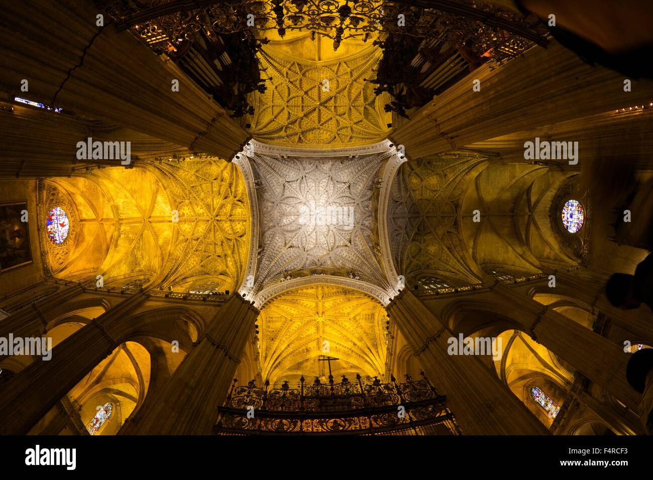Innenraum des Kirchenschiffs, Kathedrale von Sevilla, Catedral Sevilla, Andalusien, Spanien, Europa Stockfoto