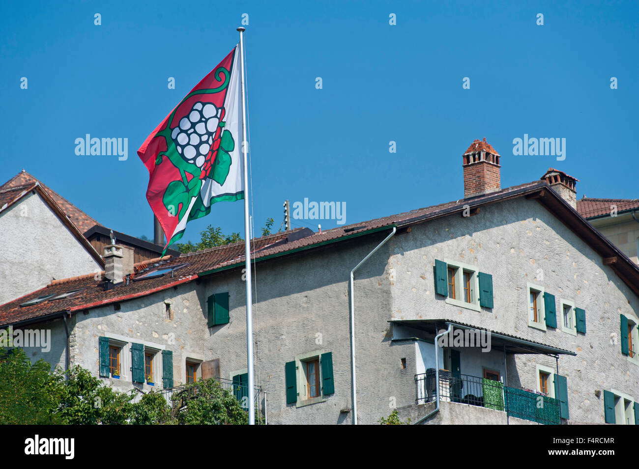 RIEX, Weltkulturerbe, Kulturerbe, UNESCO, Lavaux, Haus, Hause, Sommer, Dorf, Waadt, Schweiz, Flagge Stockfoto