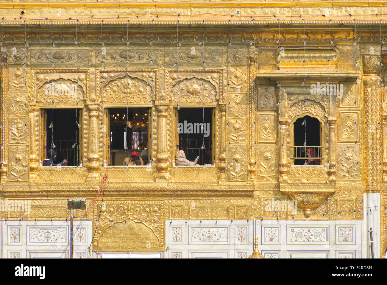 Asien, Indien, Punjab, Amritsar, Goldener Tempel, Religion, Sikh, Schrein, heilig, Pilger, Gebäude, Gold, Architektur, Gebäude, Tra Stockfoto