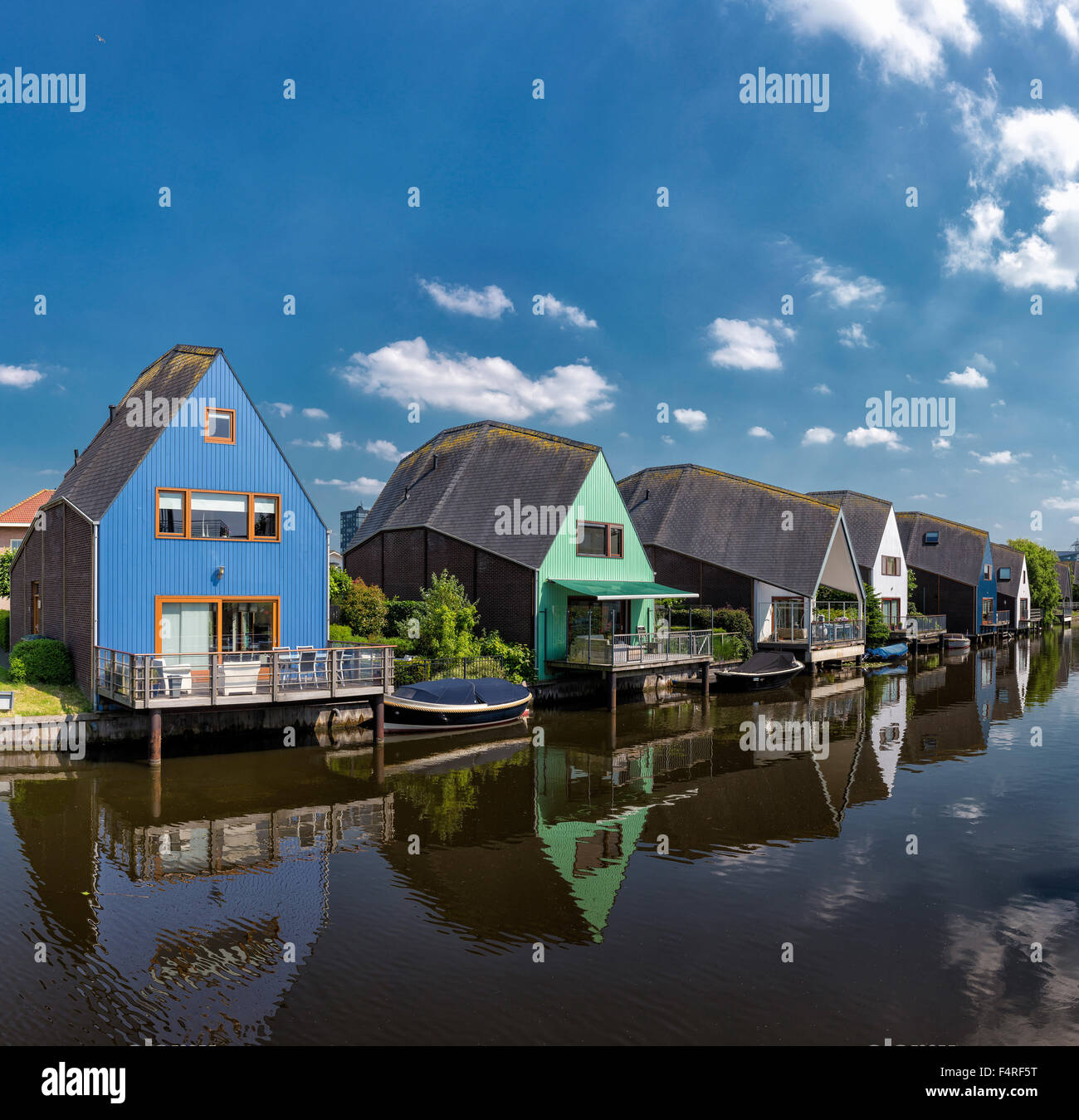 Niederlande, Holland, Europa, Dorf, Wasser, Sommer, Häuser, Waterfront, Almere Buiten, Flevoland Stockfoto