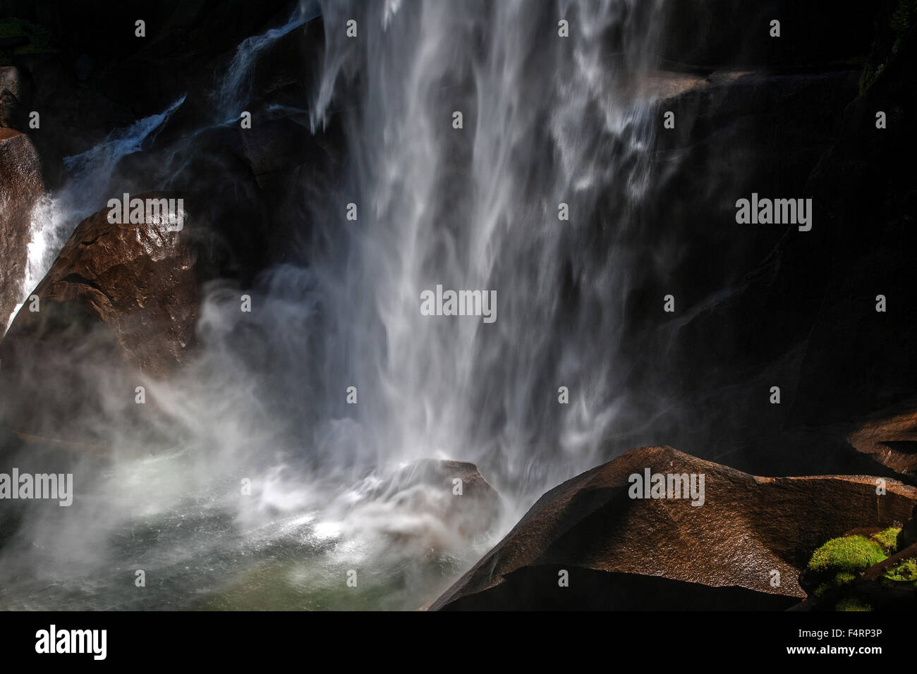 Wasserfall, sprühen, Vernal Fall, Yosemite Tal, Yosemite-Nationalpark, USA Stockfoto