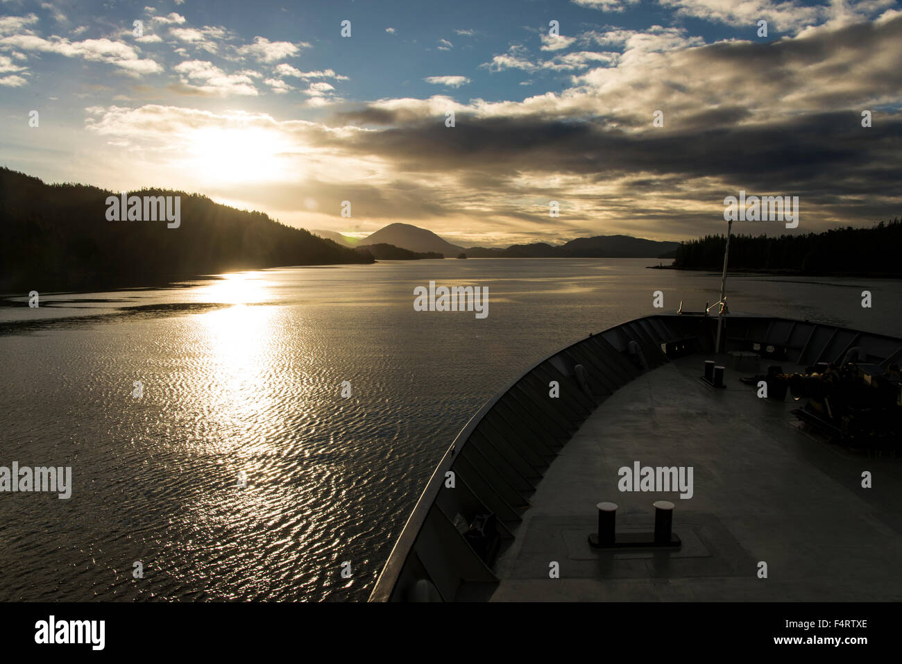 Inside Passage, USA, Alaska, staatliche Fähre, Schiff, Fähre, Sonnenuntergang Stockfoto