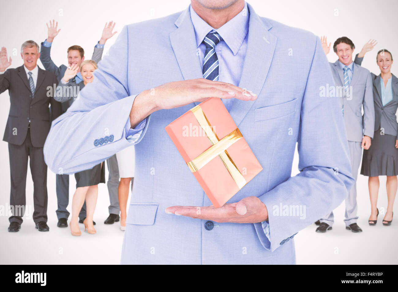 Zusammengesetztes Bild der schönen Geschäftsmann gestikulieren mit den Händen Stockfoto
