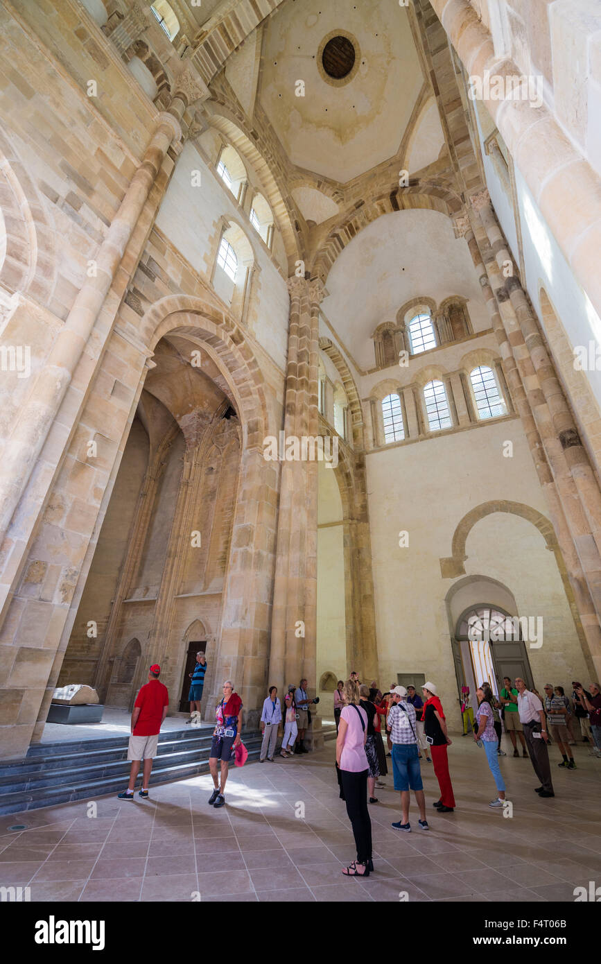 Innenraum der Abtei von Cluny, Saône-et-Loire, Europa, EU, Europa, Frankreich. Stockfoto