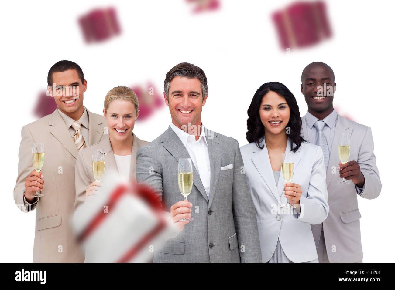 Zusammengesetztes Bild des Business-Team feiert einen Erfolg mit Champagner Stockfoto