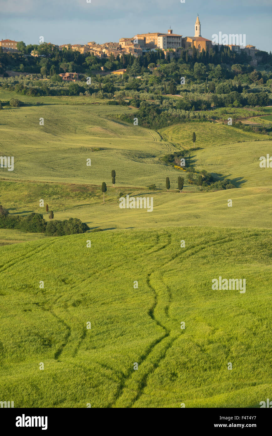 Europa, Italien, Toskana, Toscana, Pienza, Toskana und Dorf von Pienza Stockfoto