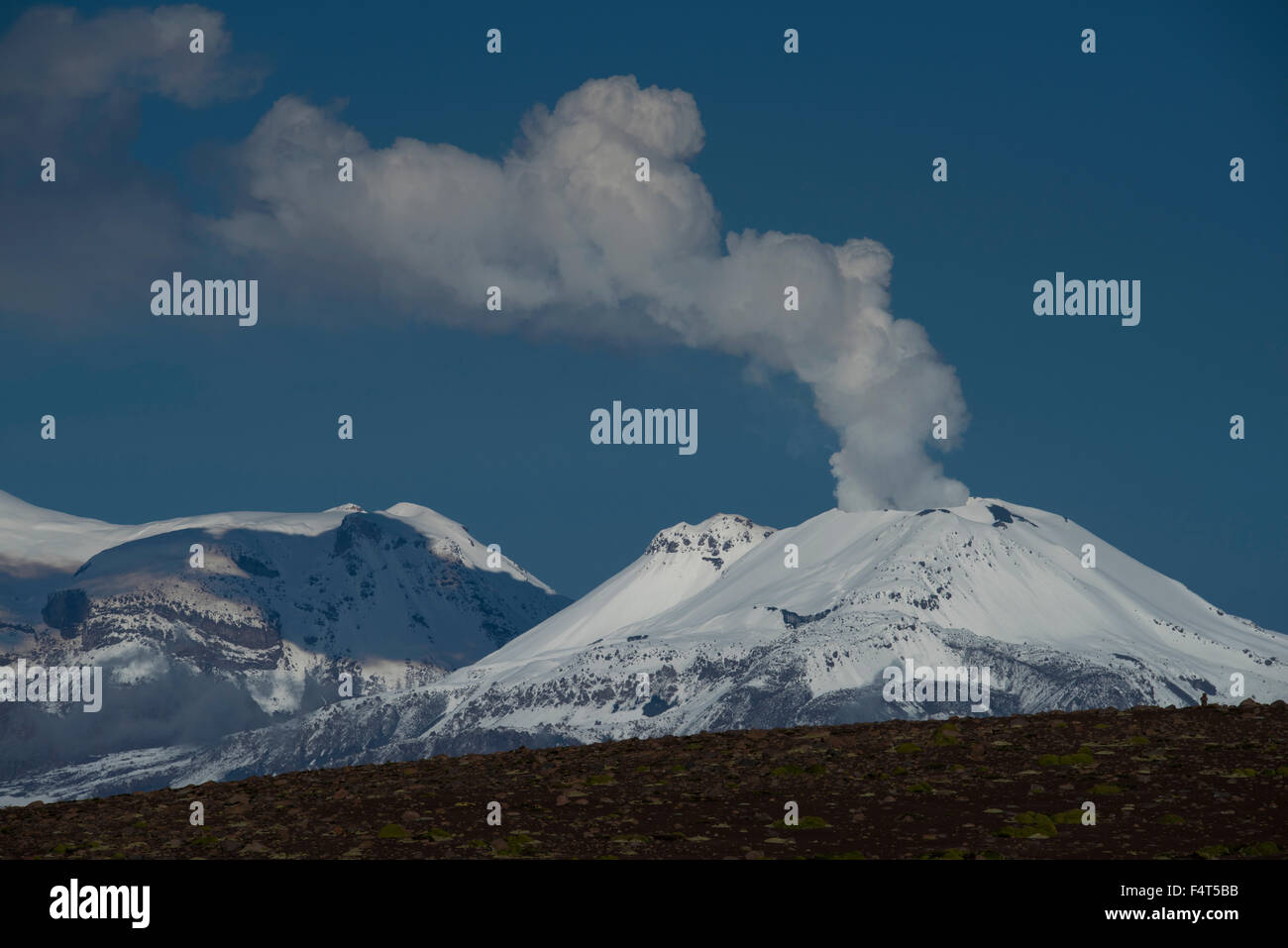 Südamerika, Lateinamerika, Peru, rauchenden Vulkan in der Nähe von Chivay in Südperu Stockfoto