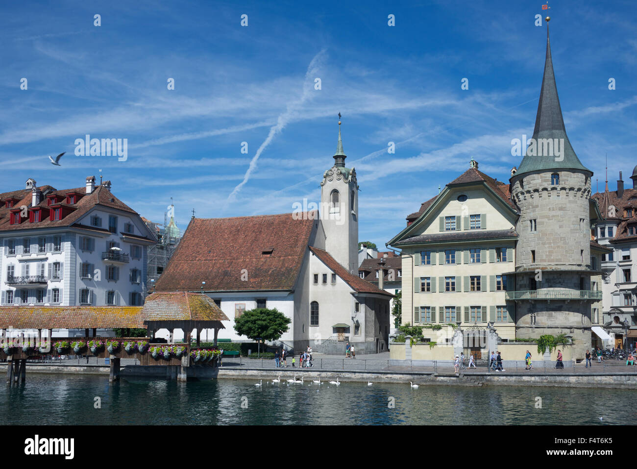 St.-Peter Kapelle und Rundturm Luzern Schweiz Stockfoto