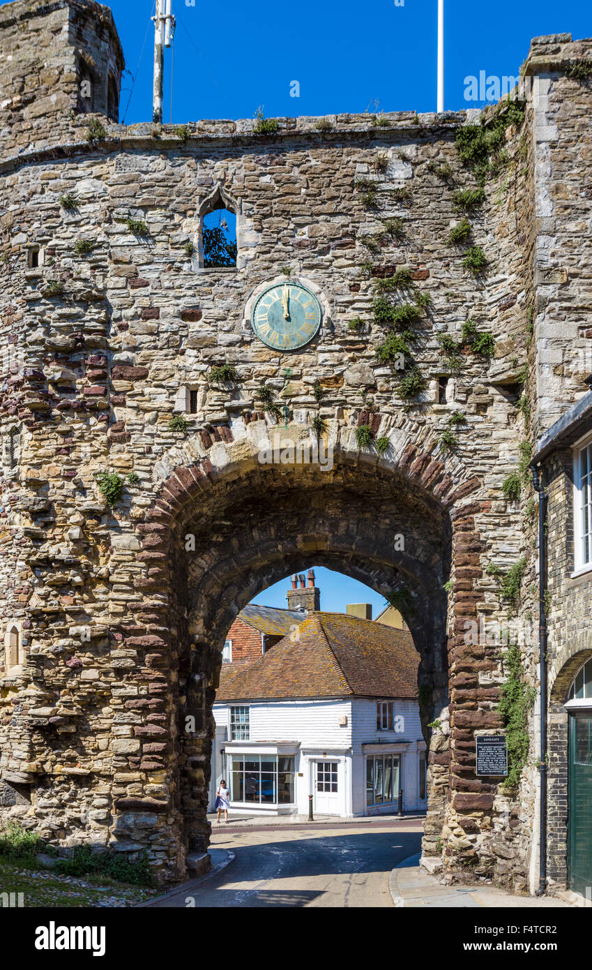 14thC Landtor Bogen, einen historischen Eingang in die Altstadt, Roggen, East Sussex, England, UK Stockfoto