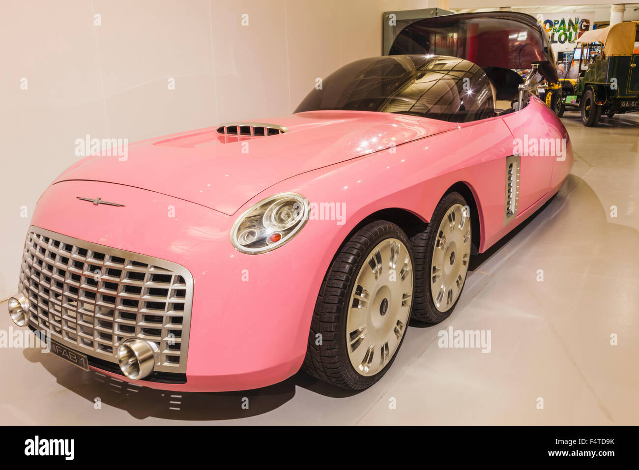 England, Warwickshire, Gaydon, The Heritage Motor Centre Museum "Thunderbirds" Film Fab 1 Limousine von Lady Penelope verwendet Stockfoto