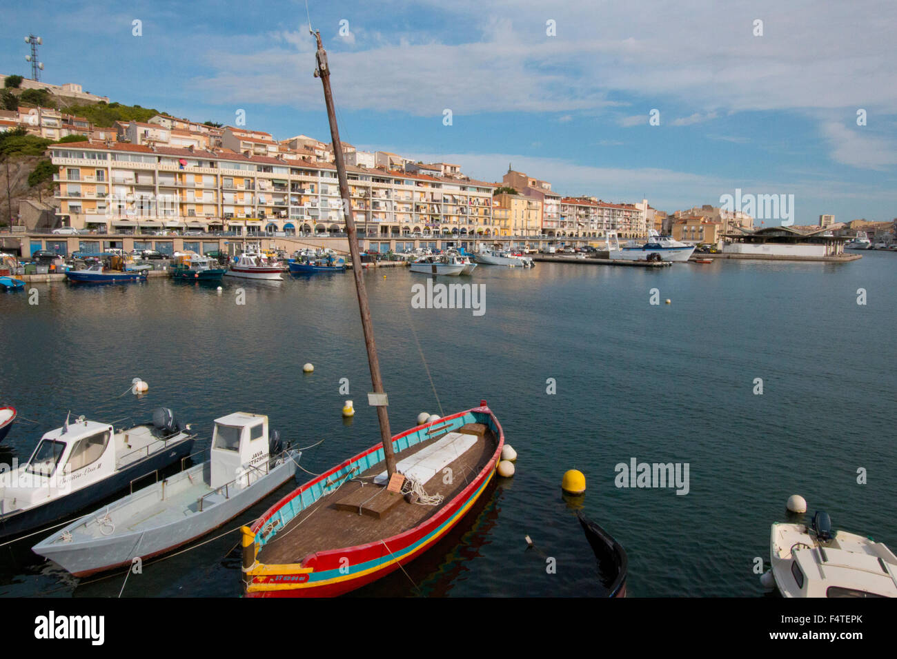 Frankreich, Europa, Sète, Languedoc-Roussillon, Hérault, Hafen, Hafen, Vieux Port, Boote Stockfoto