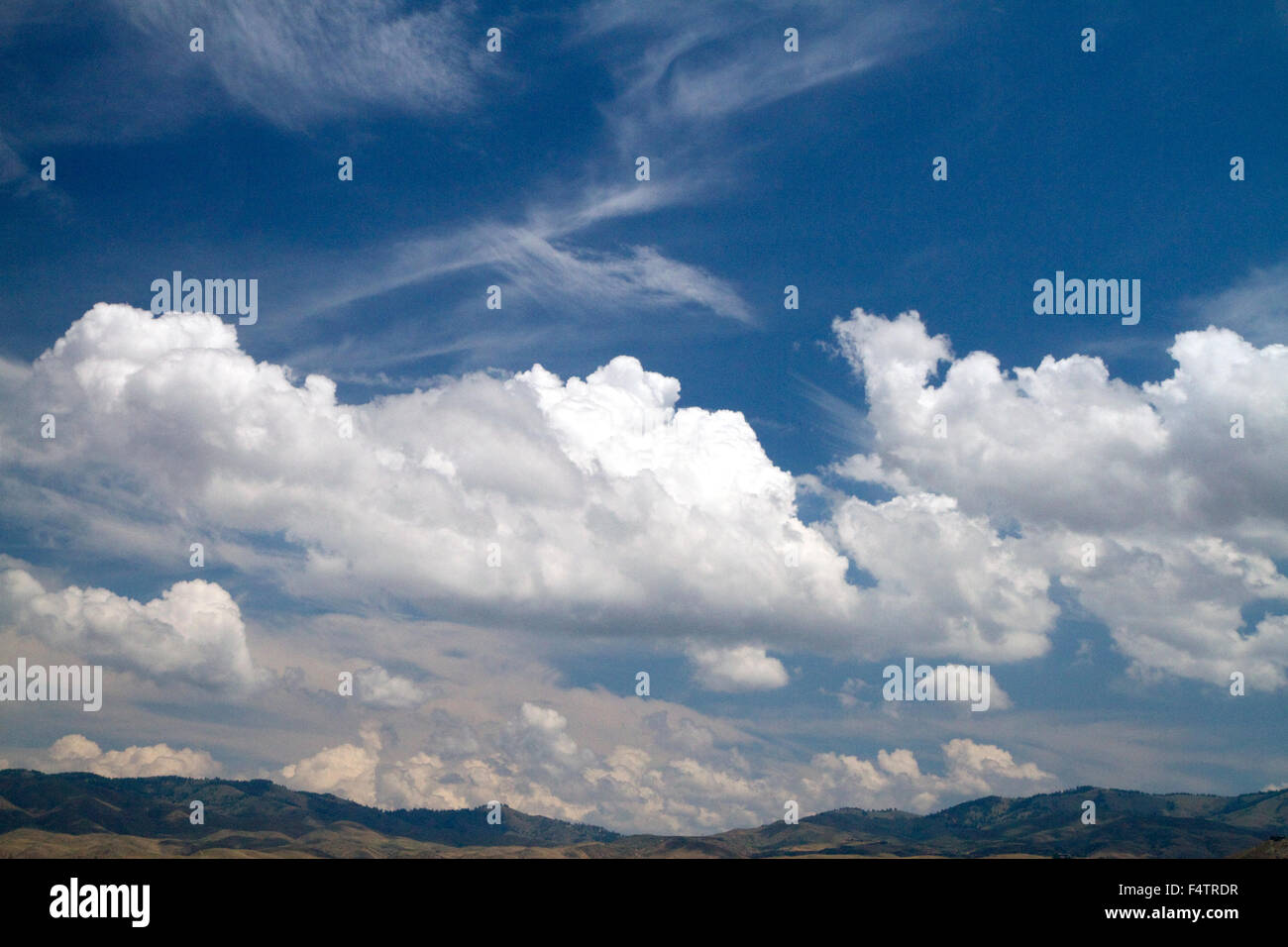 Cumulus-Wolken am Himmel über Boise, Idaho, USA. Stockfoto
