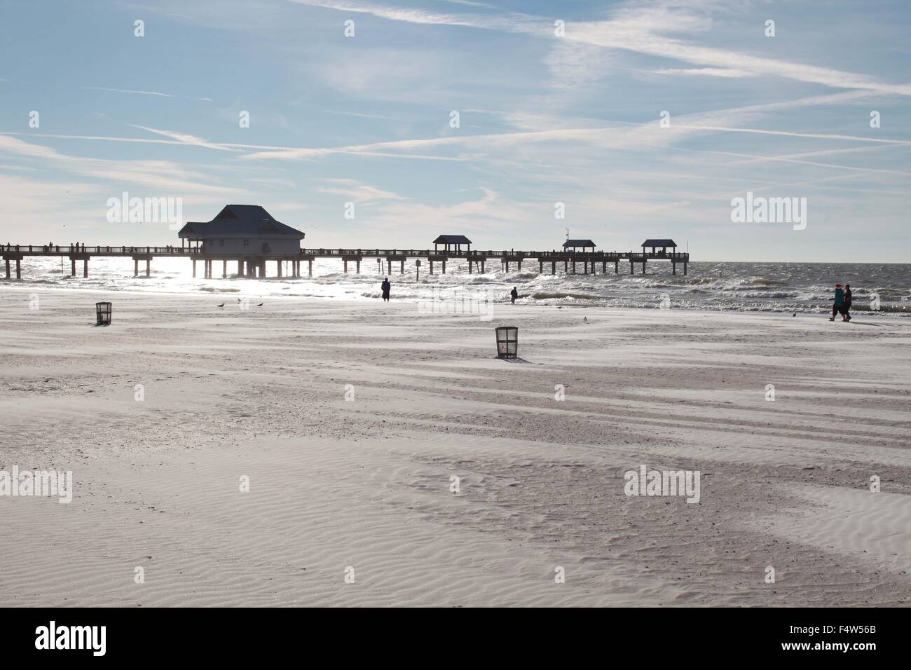 Clearwater, Florida, USA. 23. Dezember 2013. Strand von Clearwater Florida. Das wunderschöne Resort von Clearwater hat Millionen von Touristen jedes Jahr - aber nur wenige jemals die Innenstadt besuchen. © Ruaridh Stewart/ZUMA Wire/ZUMAPRESS.com/Alamy Live-Nachrichten Stockfoto