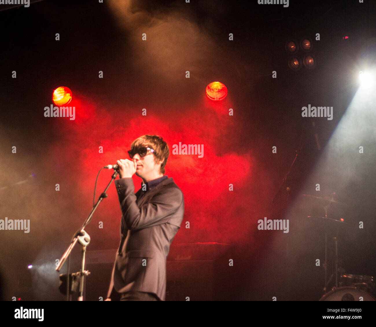 Die Strypes Leben in das Nervenzentrum Derry Stockfoto