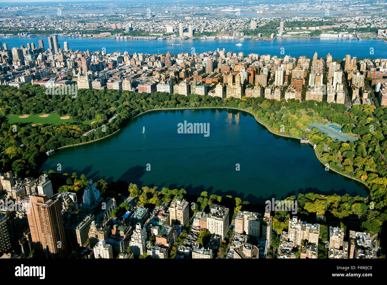 Luftaufnahme von Jacqueline Kennedy Onassis Reservoir im Central Park, New York, USA Stockfoto