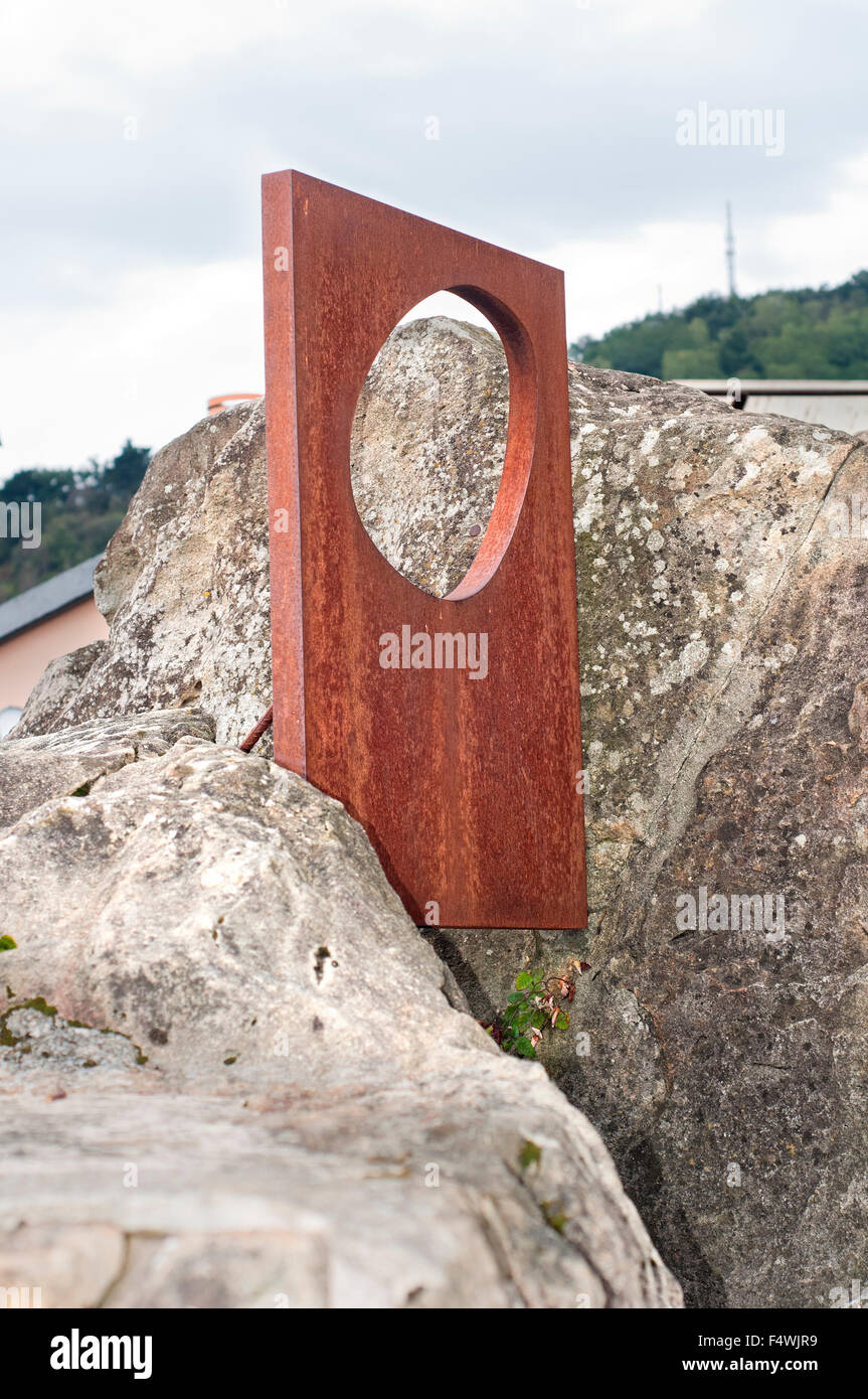 Gedenk-Skulptur im Speicher des Bildhauers Jorge Oteiza. Orio. Baskisches Land. Spanien. Stockfoto