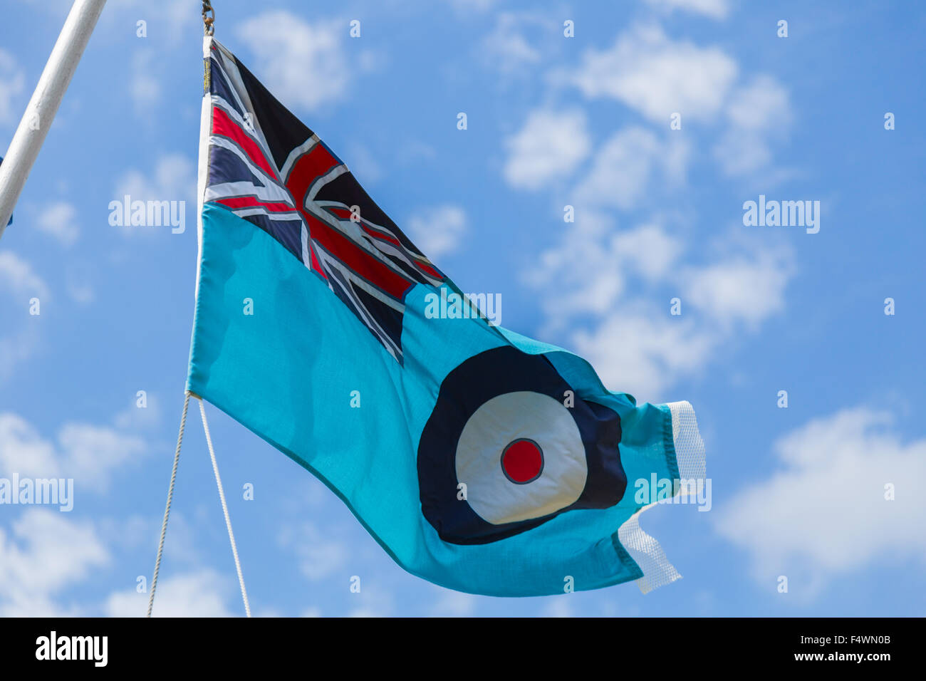 RAF-Flagge auf Vollmast Stockfoto