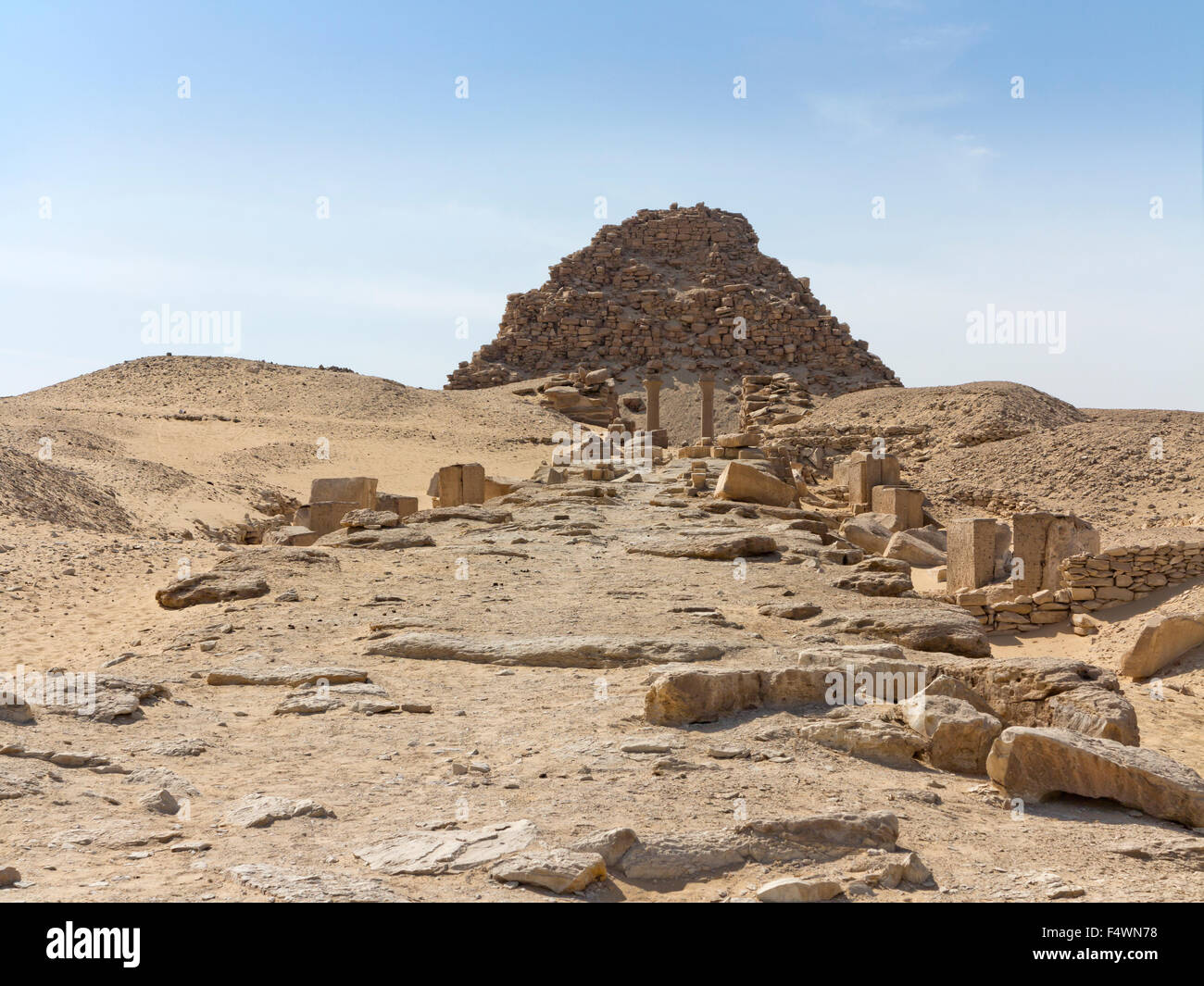 Die Sahure Pyramide, 5. Dynastie Nekropole bei Abu Sir, Saqqara, nahe Kairo, Ägypten Stockfoto