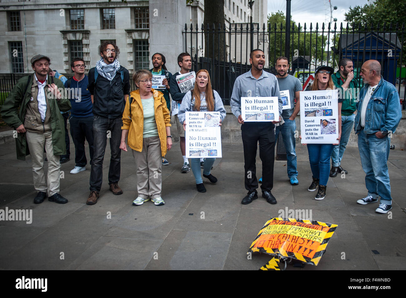 Kein Mensch ist Illegal Central London mit: Ansicht wo: London, Vereinigtes Königreich bei: 20. August 2015 Stockfoto